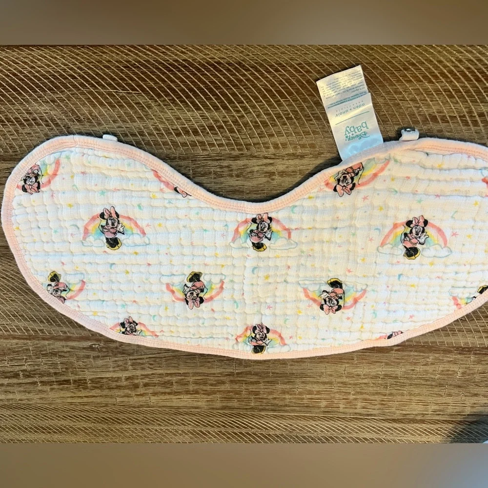 Bundle of Disney Minnie Mouse bibs/burp cloth